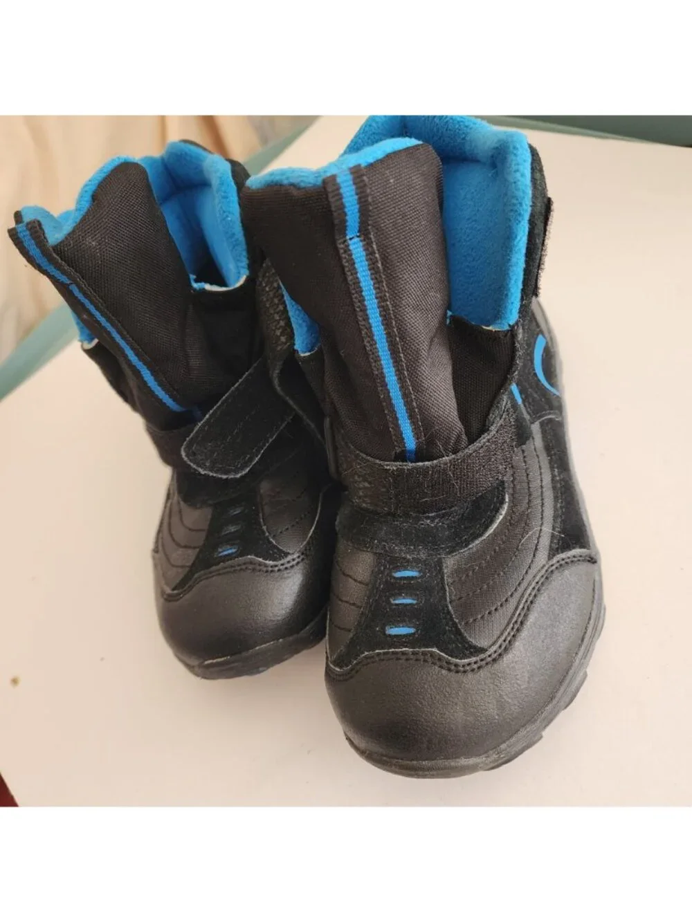 Merrell snow boots sz 6 kids black blue waterproof